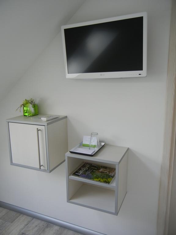 Gutshof Zum Adlernest Hotell Arnsnesta Rum bild